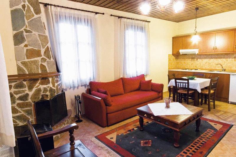 Villa Kastanodasos Emporio  Bilik gambar